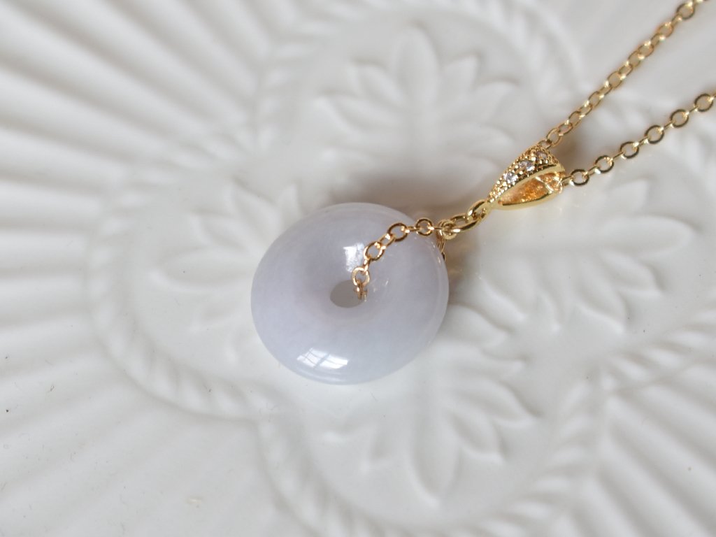 Necklace: Lavender Jade Donut 0.2